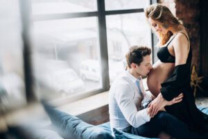 Come fare foto premaman da soli? 8 step per fotografare il pancione