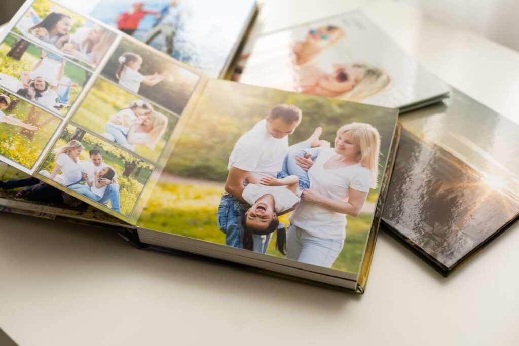Frasi per Fotolibro: le 50 dediche più belle ed emozionanti